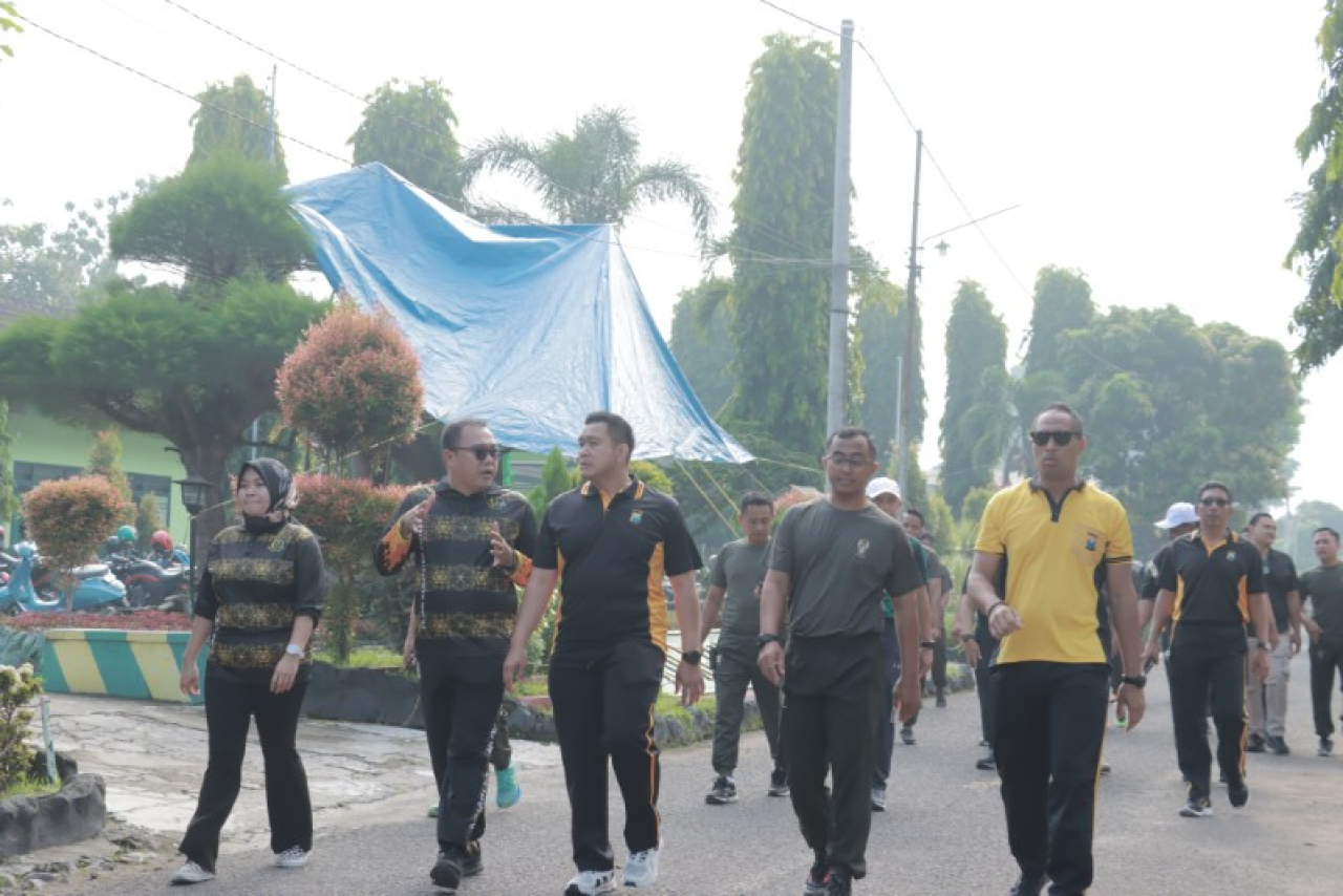 Tingkatkan Sinergitas TNI-Polri,  Gelar Olahraga Bersama di Batalyon 511