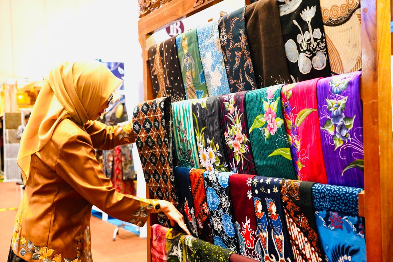Produk Batik khas Bojonegoro ikut dipamerkan pada pameran Inacraft 2025 di Jakarta Convention Center. (Ist)