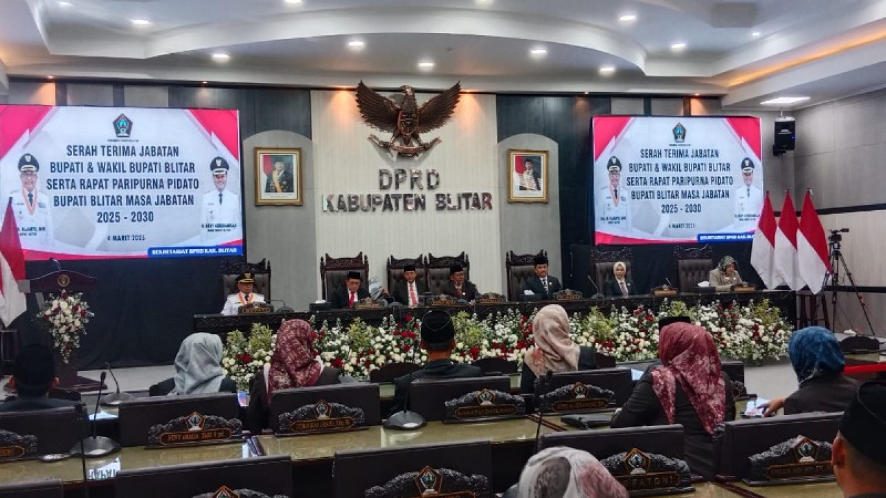 suasana,Rapay Paripurna DPRD Kabupaten Blitar terkait sertijab bupati dan Wskil Bupsti Blitar periode 2025-2030 di gedung DPRD kabupaten Blitar. (ist)