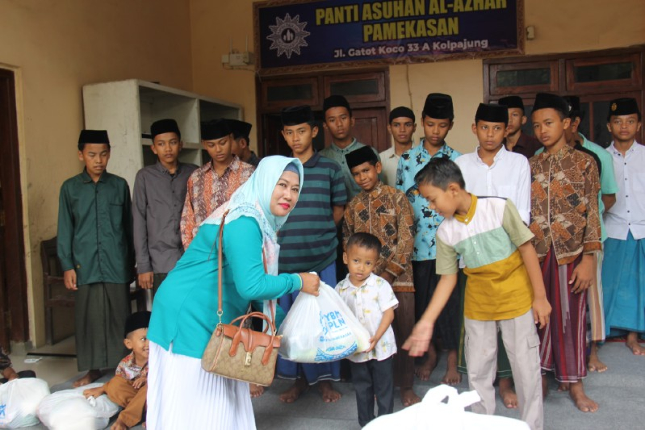 Berkah Ramadhan, PIKK dan Srikandi PLN Pamekasan Santuni Anak Yatim