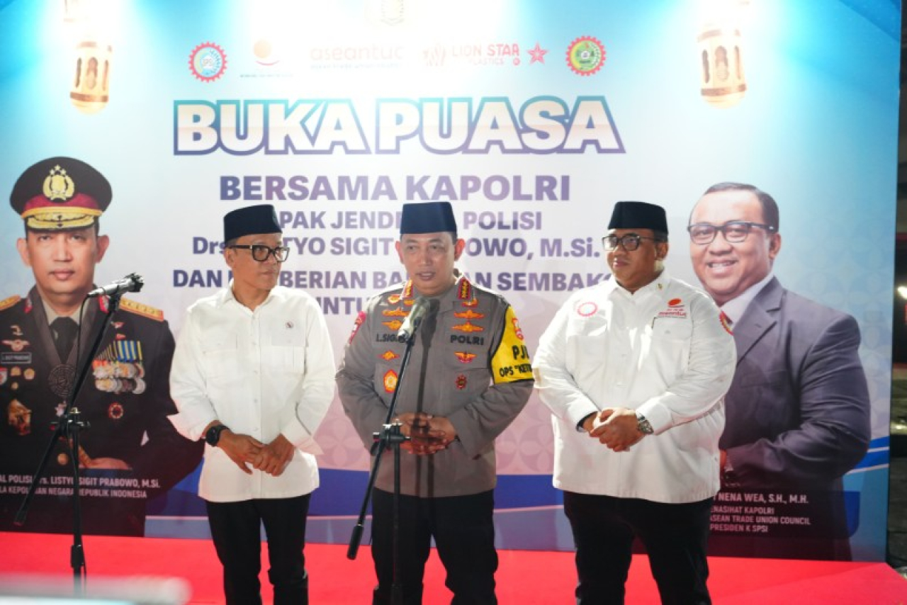 Kapolri Buka Puasa Bersama Buruh, Sampaikan Kabar Gembira