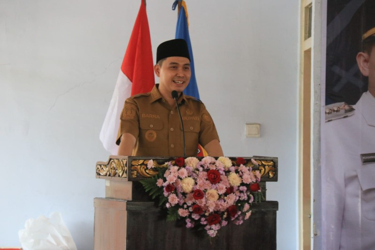 Bupati Mojokerto Gus Barra saat memberikan sambutan pada pelatihan akuntasi untuk penguatan kapasitas koperasi dan UMK. (ist)