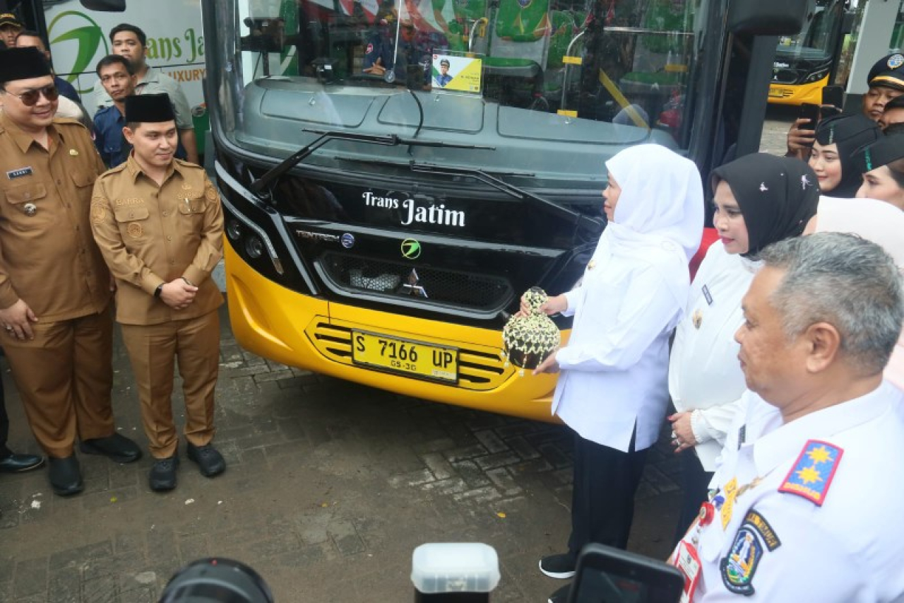 Bupati Mojokerto Dukung Optimalisasi Transportasi Massal, Transjatim Mojokerto - Sidoarjo
