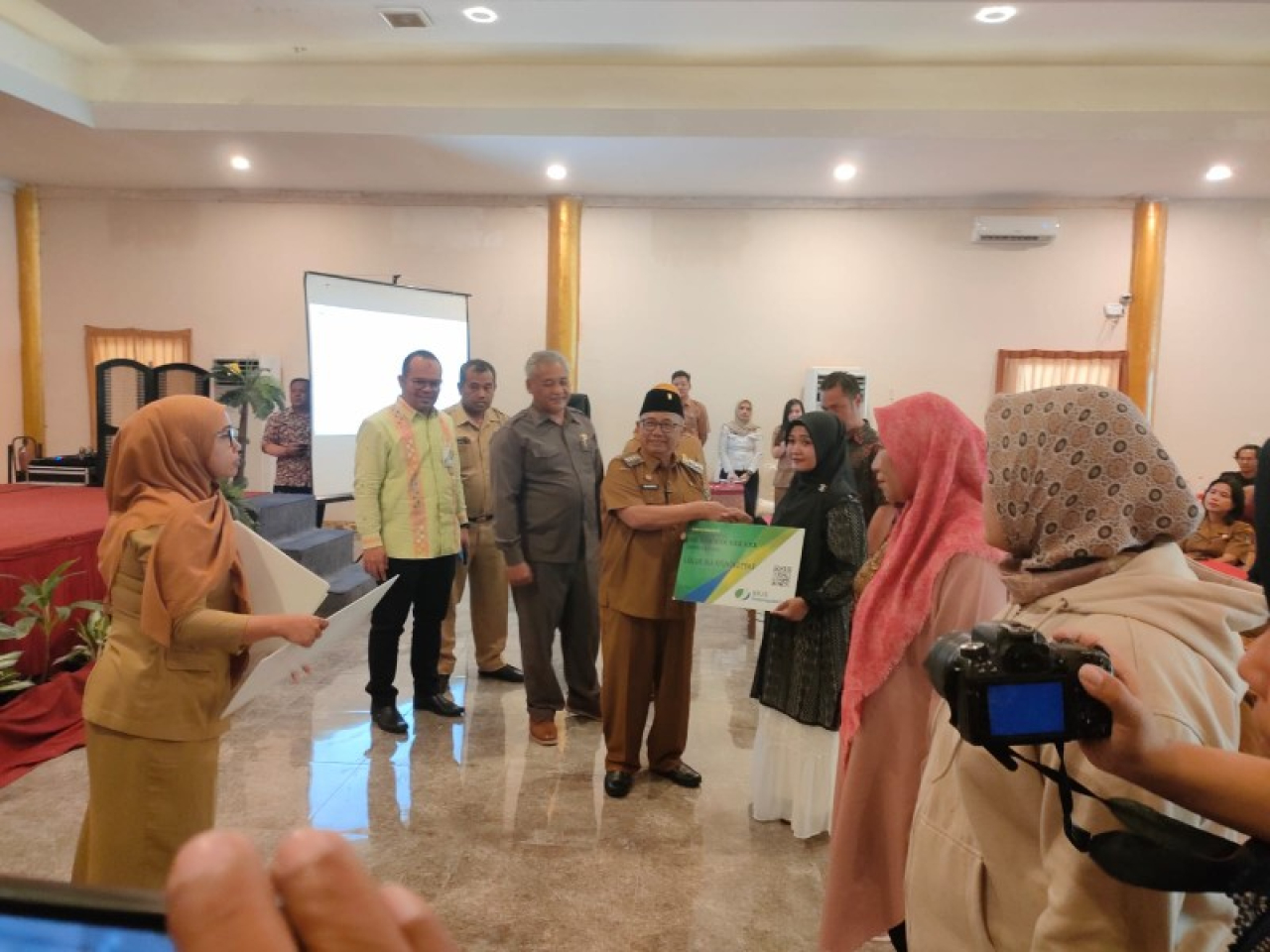 Pemerintah Kabupaten Blitar melalui Dinas Tenaga Kerja menggelar kegiatan bertajuk Edukasi Manfaat Aji Tani (Asuransi Jiwa Sedulur Tani) sebagai bentuk kepedulian terhadap kesejahteraan dan perlindungan para petani. (ist)
