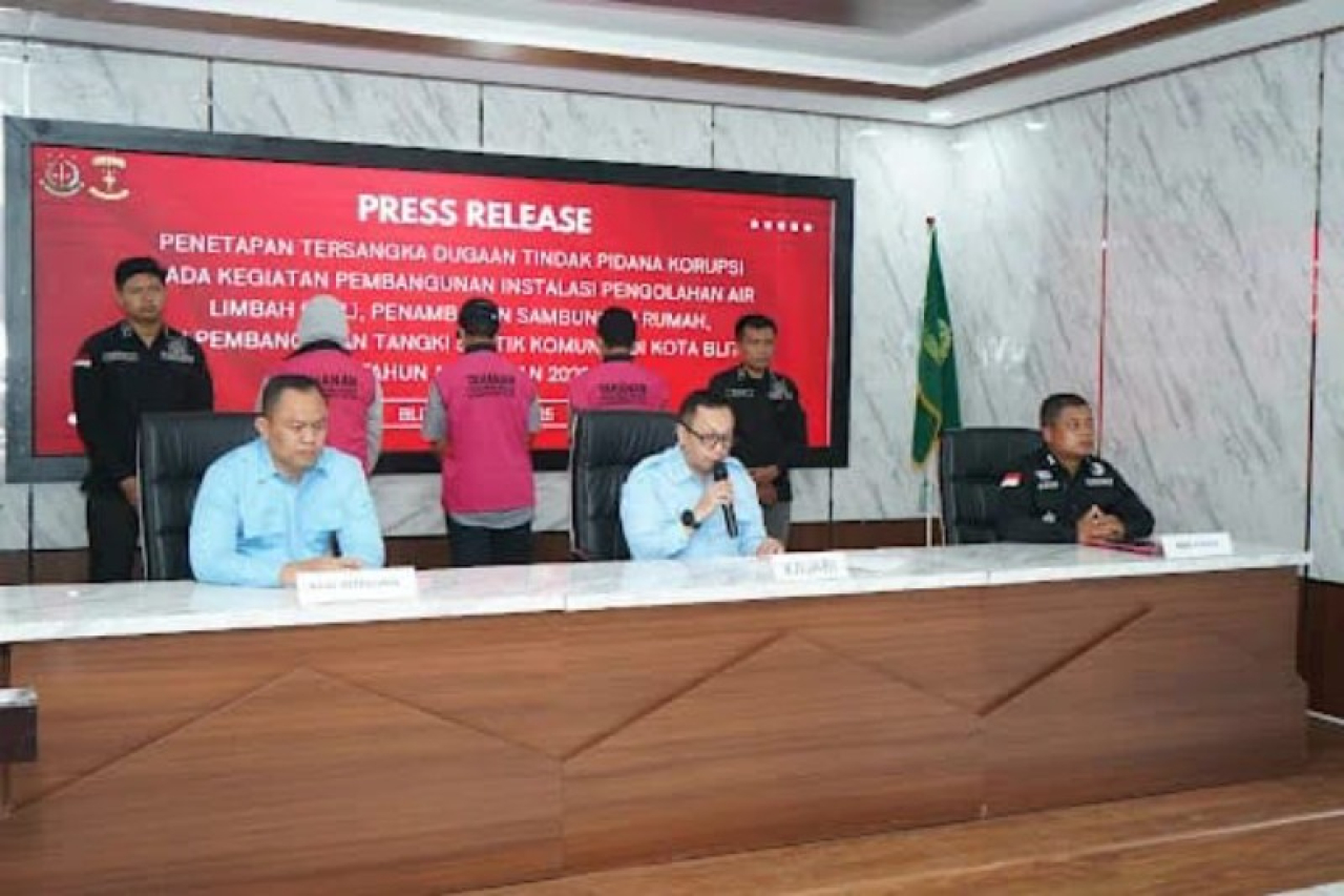 Kejaksaan Negeri (Kejari) Blitar resmi menetapkan lima orang sebagai tersangka dalam kasus dugaan tindak pidana korupsi proyek pembangunan infrastruktur sanitasi Rp 1,6 miliar. (ist)