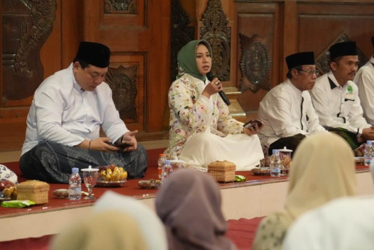 Wali Kota Sambung Doa Bersama Jamaah Haji Kota Mojokerto yang Berwukuf