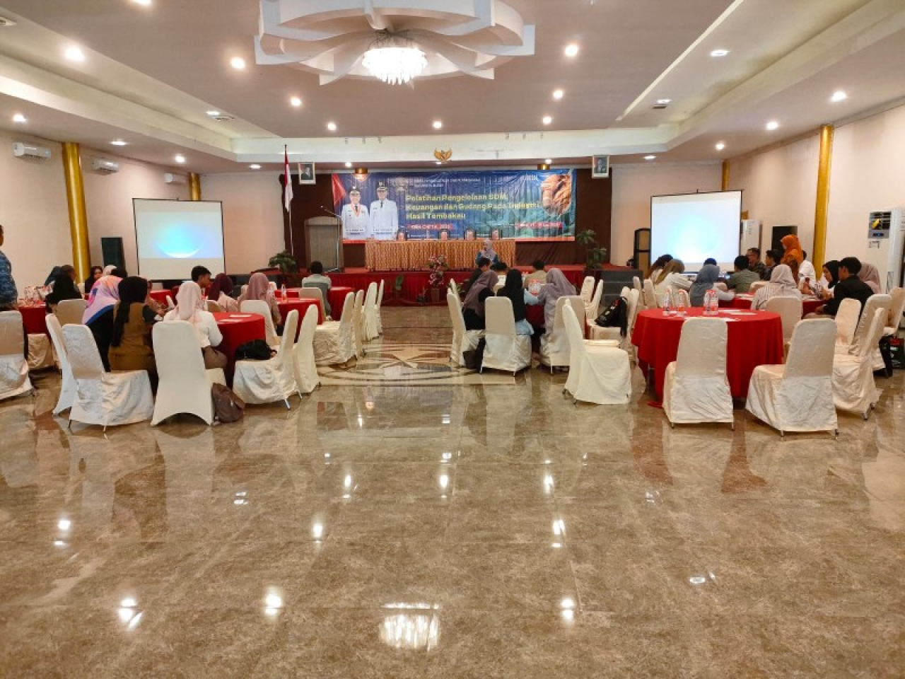 Disperindag Kabupaten Blitar Gelar Pelatihan Penguatan SDM Keuangan Industri Hasil Tembakau. (ist)