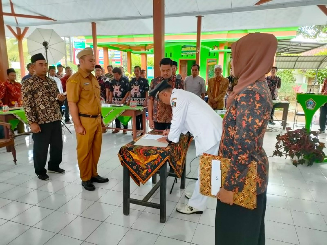 Kades Kandangan Lantik Dicky Ardianto Sebagai Kamituwo Dusun Darungan