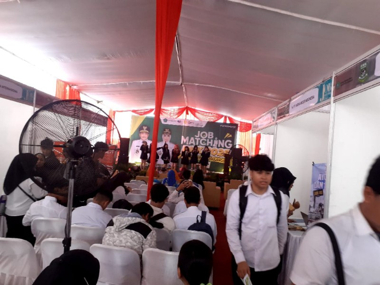 SMK Ma'arif Tanggulangin dan Disnaker Gelar Job Fair 2025