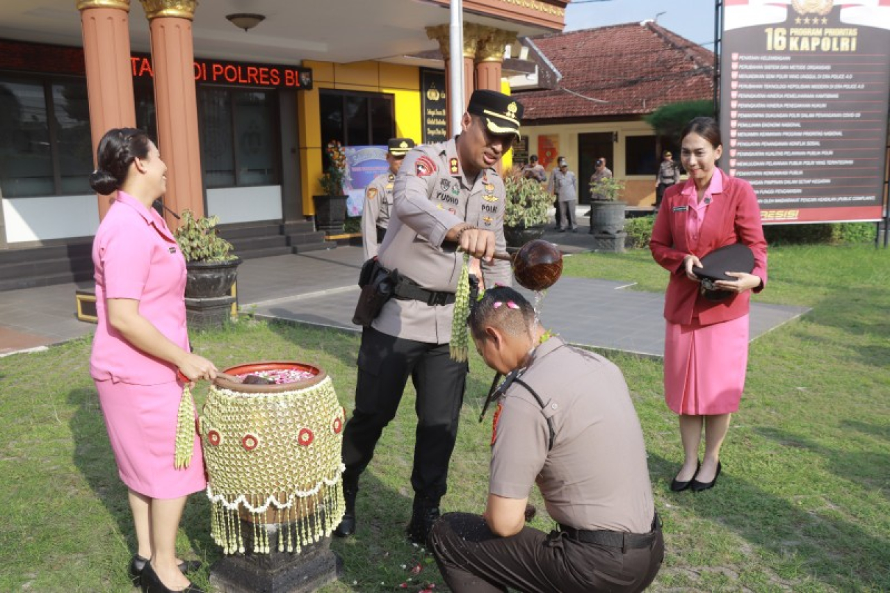 Polres Blitar Kota Gelar Korp Raport Periode 1 Juli 2025, 44 Personil Naik Pangkat