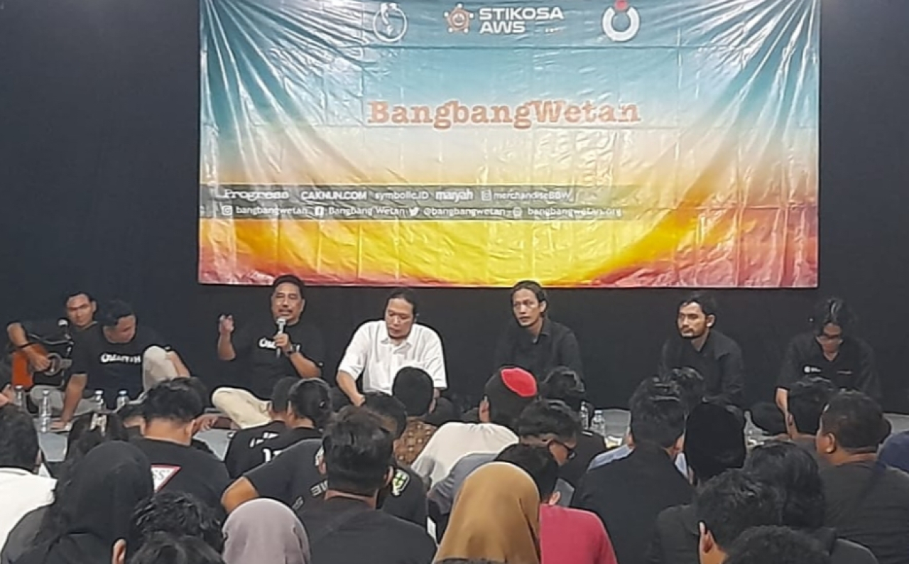 pengajian maiyah Majelis Ilmu Bang Bang Wetan selalu dipenuhi para jamaah yang mayoritas anak muda. (Ist(
