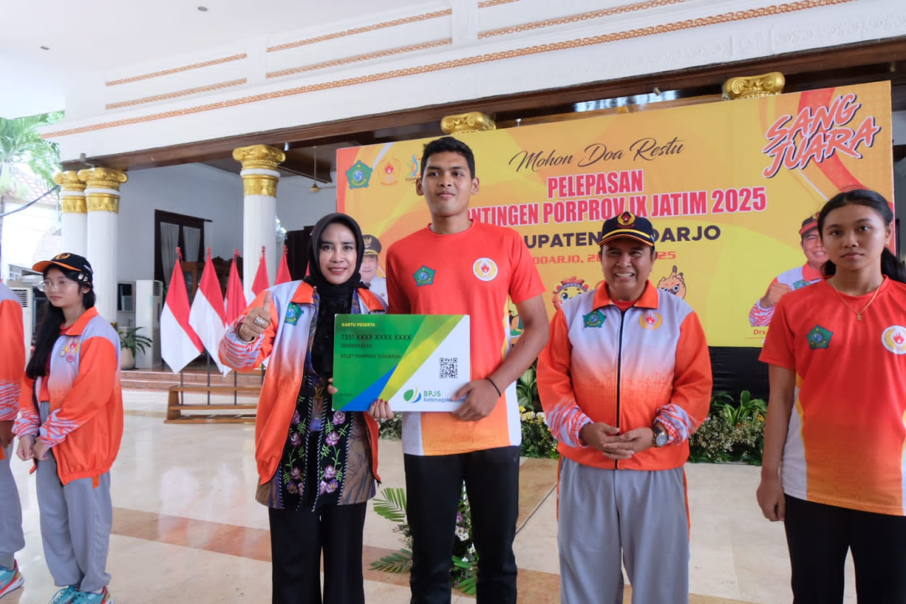 Wabup Mimik Idayana Lepas Keberangkatan Kontingen Porprov IX Sidoarjo Gelombang II di Pendopo Delta Wibawa Sidoarjo. (Ist)