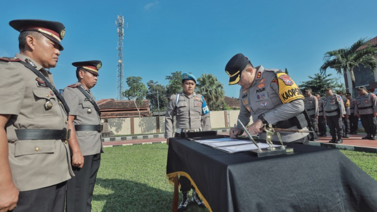 Polres Blitar Gelar Sertijab Sejumlah Pejabat Utama dan Kapolsek. (ist)