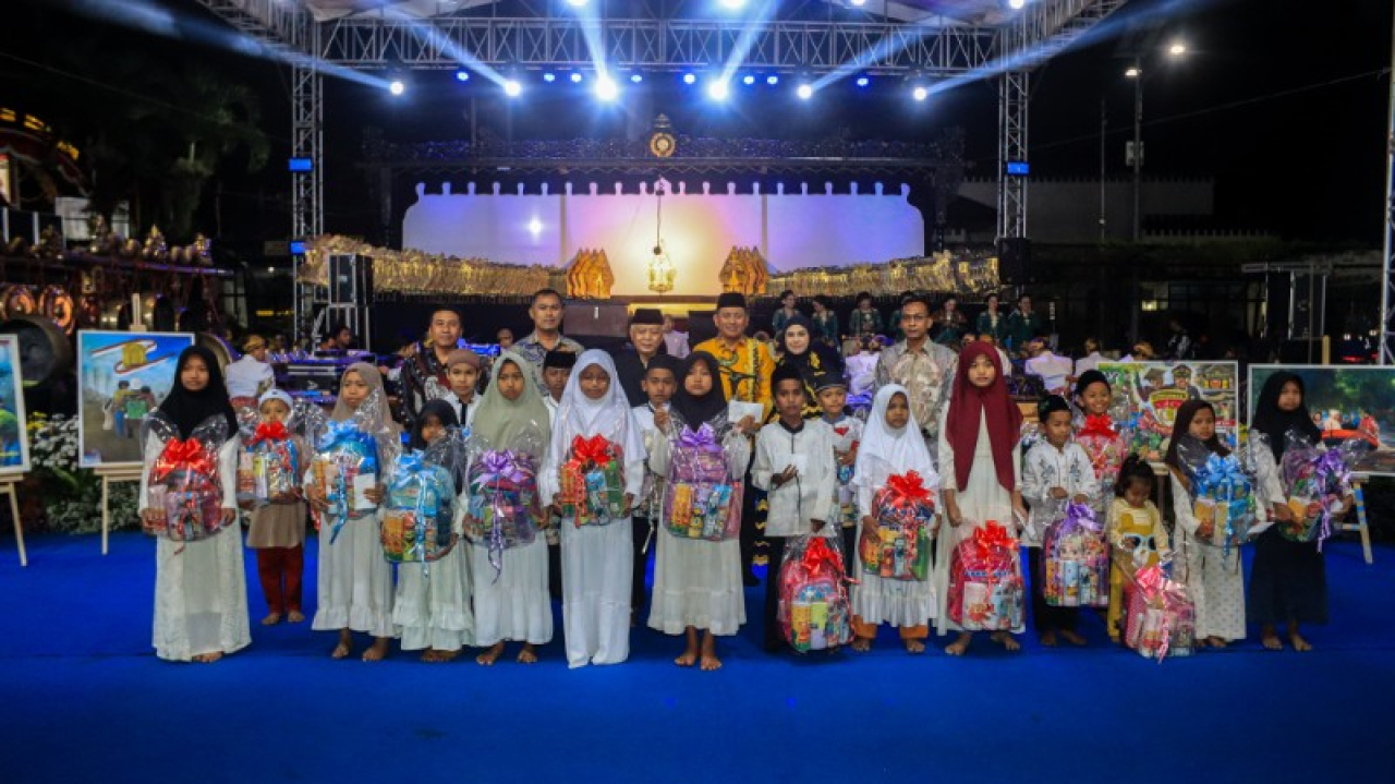 Wayang Kulit Meriahkan Hari Bhayangkara ke-79, Polres Malang Terus Ajak Masyarakat Lestarikan Budaya