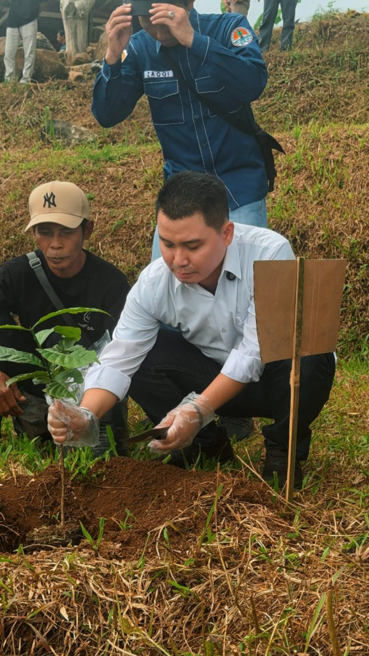Kompak, Bupati dan Wabup Mojokerto Hadiri Pembukaan Lahan Kopi Ekowisata Bendil 