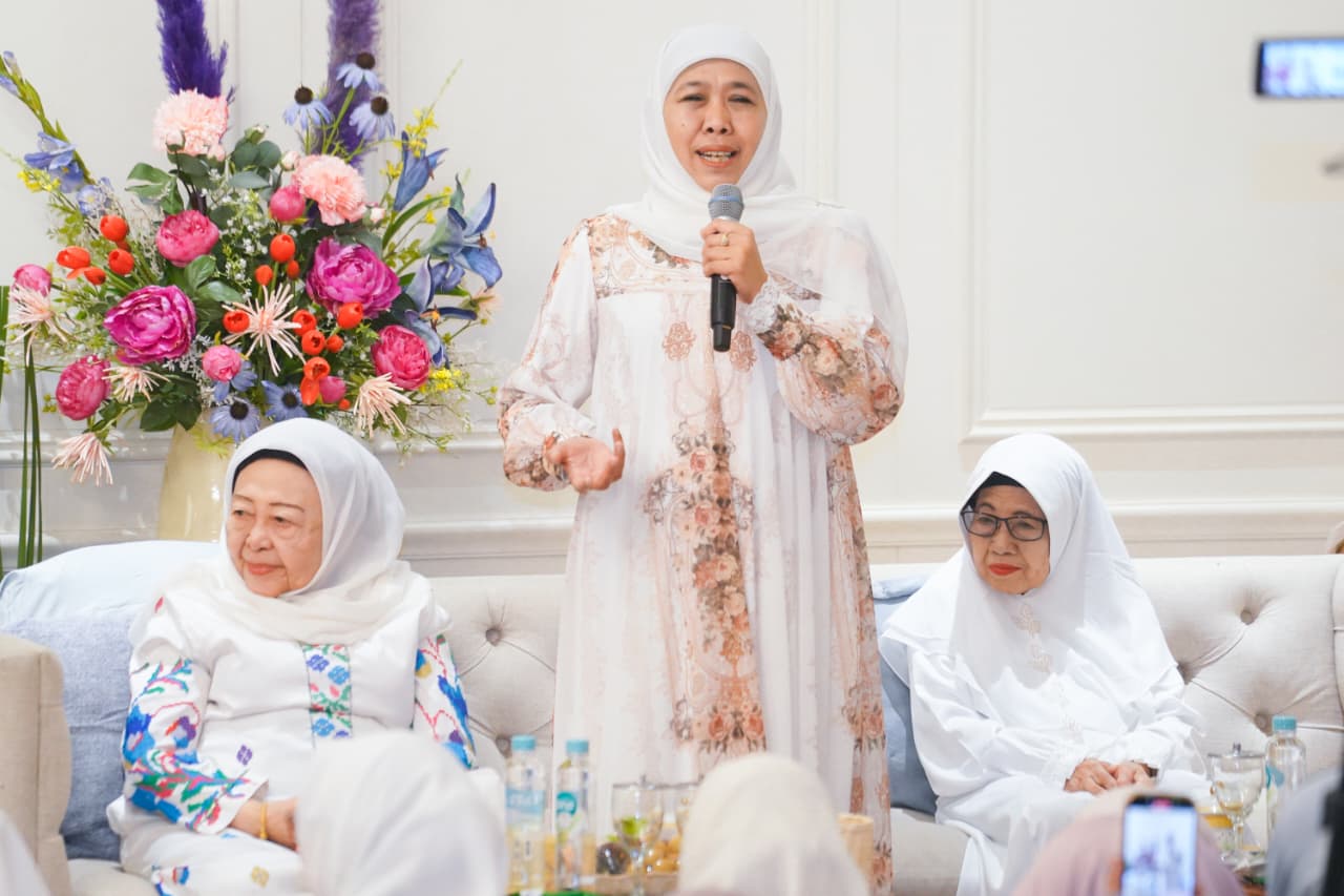 Peringati Maulid Nabi di Kediaman, Khofifah Ajak OPD Lakukan Kajian Kitab Mutiara Nasehat Syech Abdul Qadir Jaelani