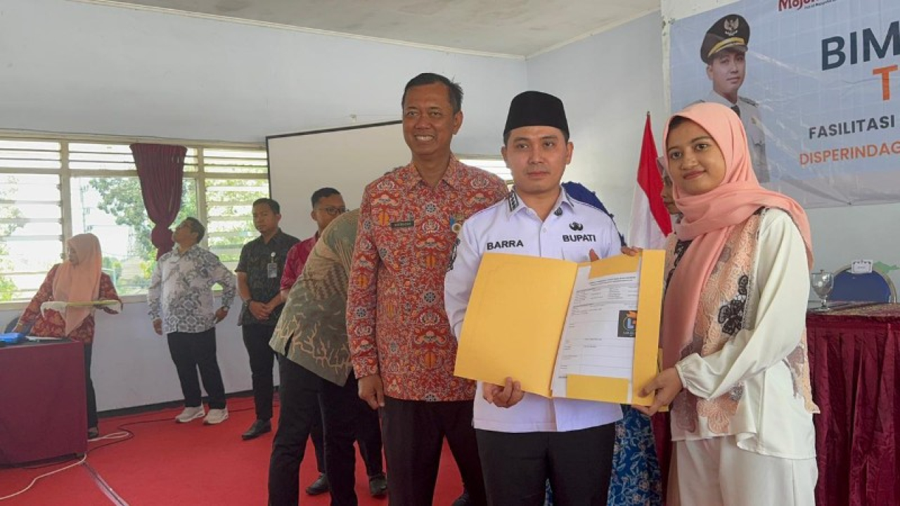 Pemkab Mojokerto Fasilitasi Sertifikasi Halal Gratis, Gus Bupati Harap Perkuat Daya Saing IKM