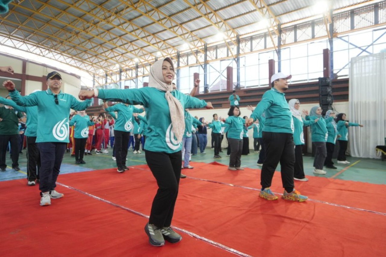HKN ke-61, Ning Ita Canangkan Senam Kreasi Bagi Seluruh OPD dan Sekolah di Kota Mojokerto 