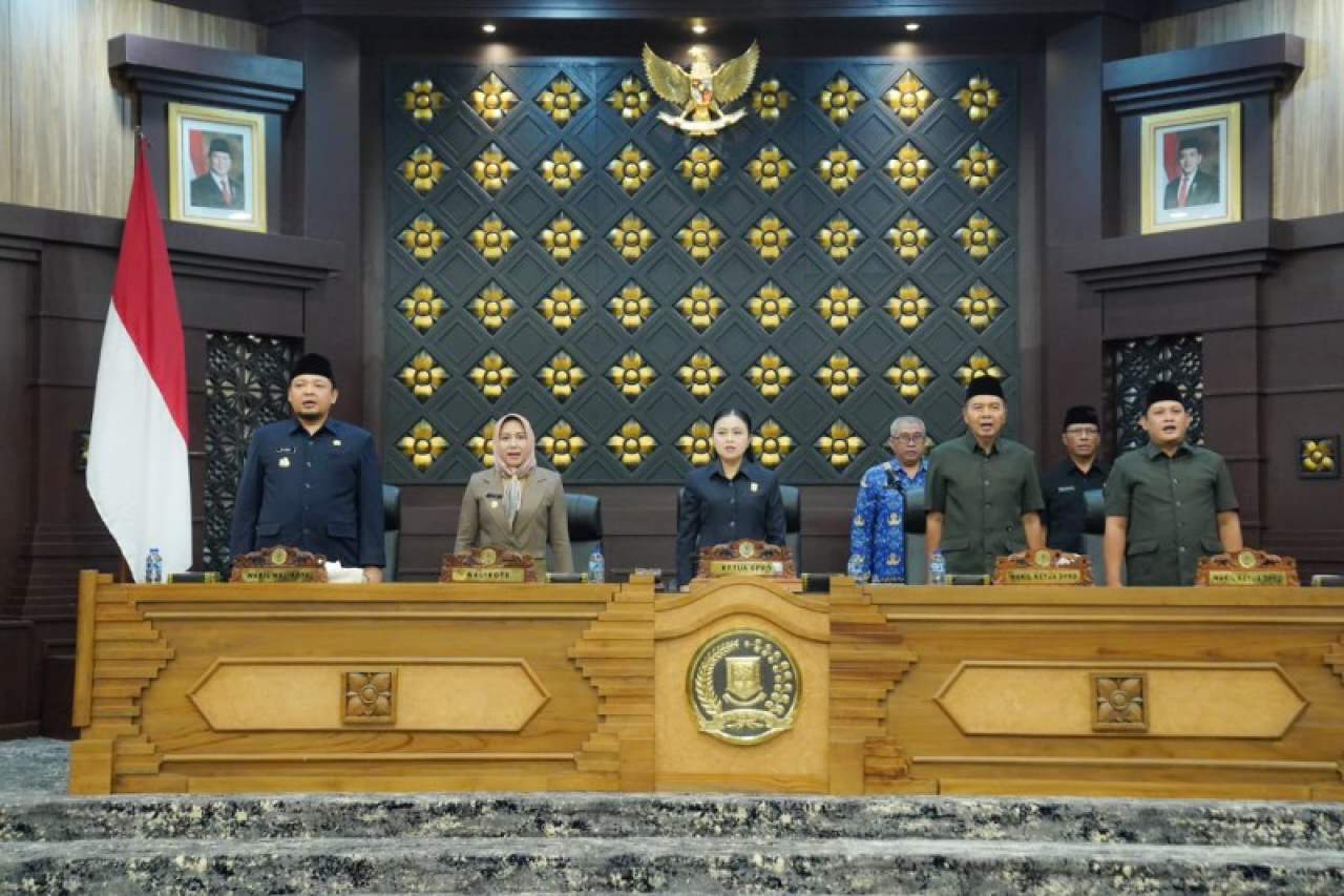 Rapat Paripurna DPRD Kota Mojokerto, Wali Kota Sampaikan Nota Keuangan RAPBD TA 2026