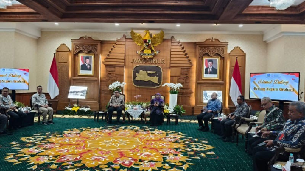 DJP Jawa Timur Bertemu Gubernur Khofifah, Bahas Perpajakan dan Implementasi Coretax