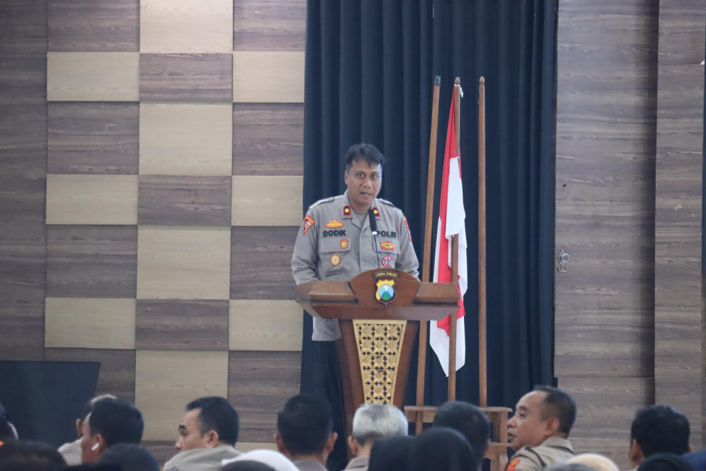 Wakapolres Magetan Kompol Dodik Wibowo saat memberikan arahannya dalam Advokasi Satgas TPPO. (ist)