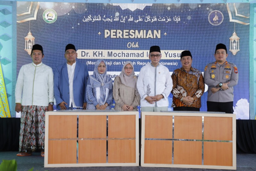 Bupati Warsubi Apresiasi Inovasi Pendidikan Al-Aqobah, Cetak Generasi Unggul, Mandiri Berkarakter