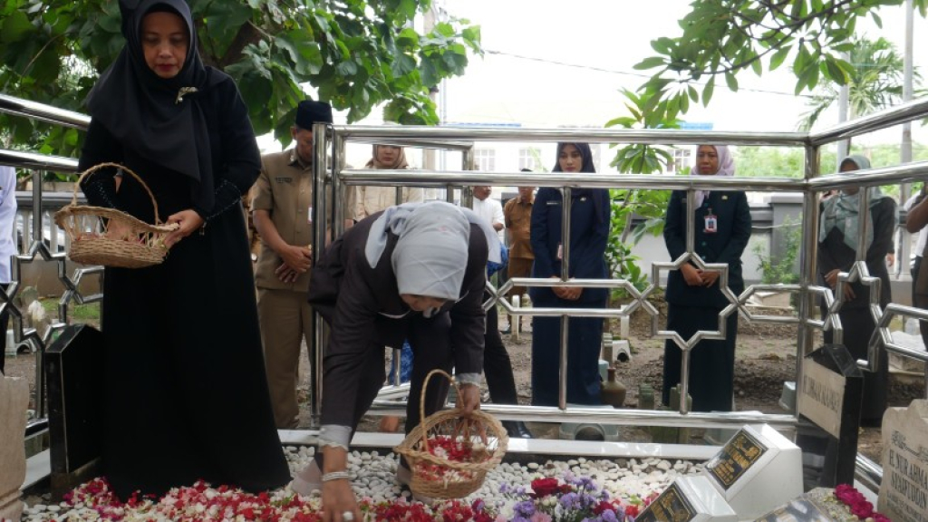 Harjasda ke-167, Wabup Sidoarjo dan Forkopimda Ziarah Makam Mantan Bupati dan Wakil Bupati Sidoarjo