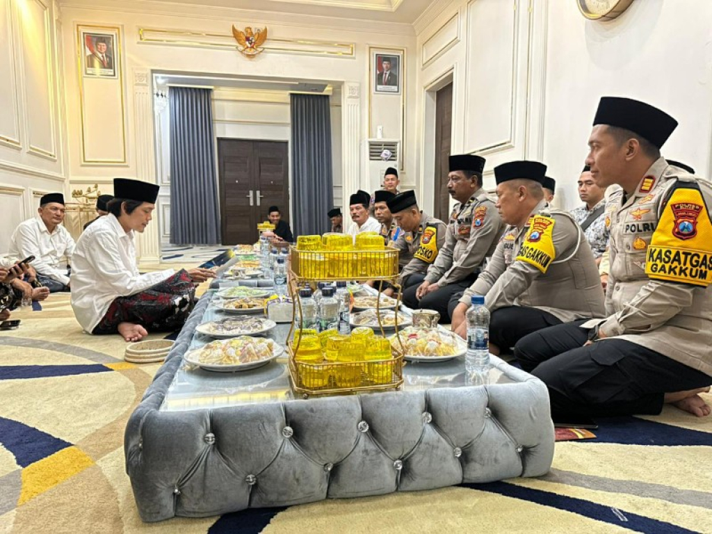 Operasi Keselamatan Semeru 2026, Polres Blitar Kota Gandeng Gus Iqdam Edukasi Tertib Lalu Lintas