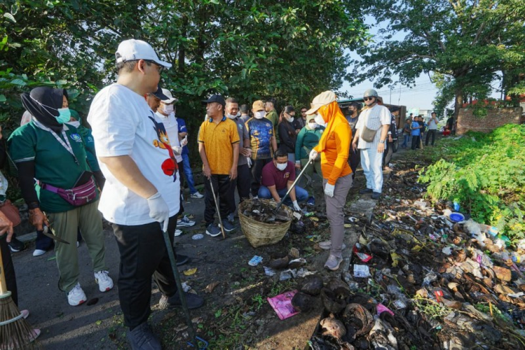 Dukung Gerakan Indonesia ASRI, Pemkot Mojokerto Gelar Kerja Bakti Massal Serentak