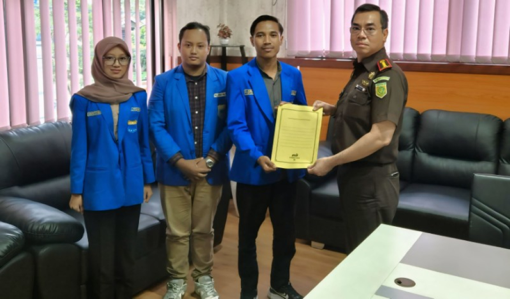 Pengurus Cabang Pergerakan Mahasiswa Islam Indonesia (PC PMII) Blitar melakukan audiensi dengan Kepala Kejaksaan Negeri (Kajari) Blitar pada Kamis, 19 Februari 2026. (ist)