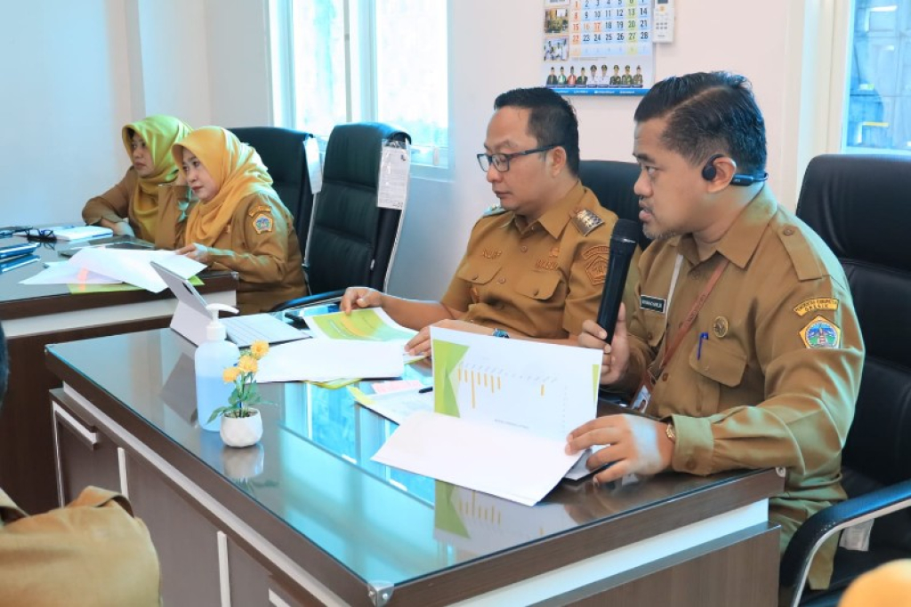 Wakil Bupati Gresik di RSUD Gresik Sehati. (foto: dok humas)