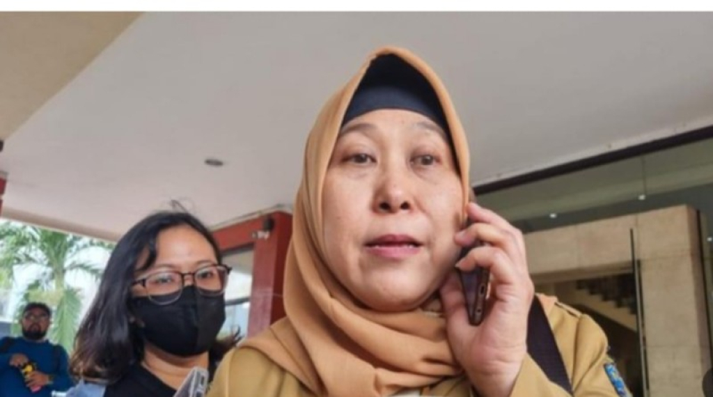 Kepala Dinas Kesehatan Kota Surabaya, Nanik Sukristina, (foto: ist)