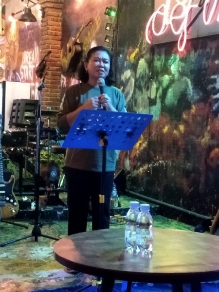 Kepala Kanwil DJP Jatim II, Agustin Vita Avantin ajak wartawan melalui media Gathering di Defins Arf Cafe Sidoarjo. (foto: zainul) 