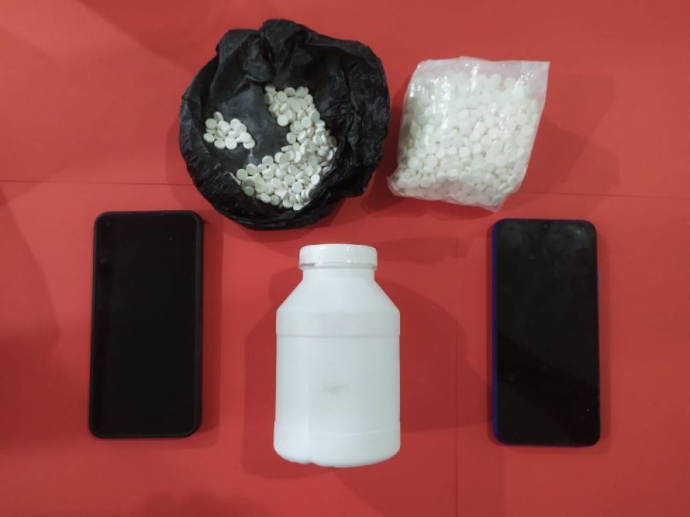 Tim Buser Satresnarkoba Polres Kediri Amankan Terduga Bandar dan Pengedar Pil Dobel L