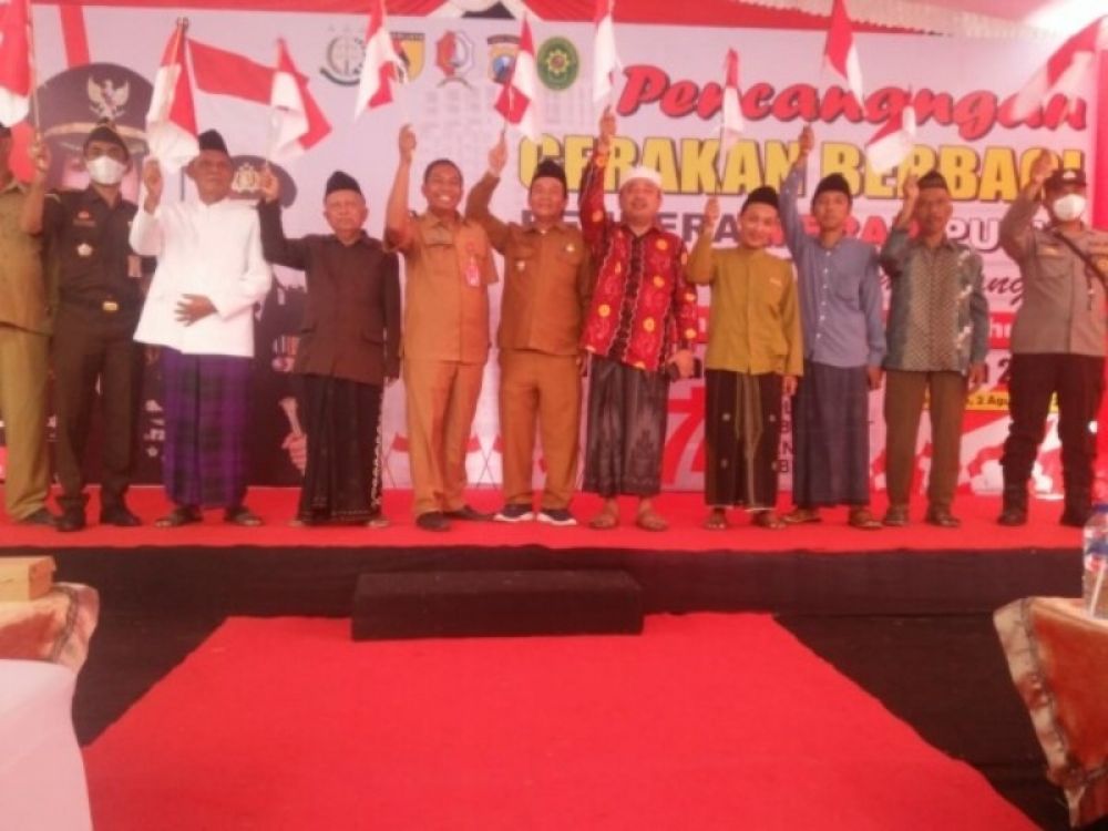 Tumbuhkan Rasa Cinta Tanah Air, Pemkab Bojonegoro Bagikan 10 Juta Bendera Merah Putih 