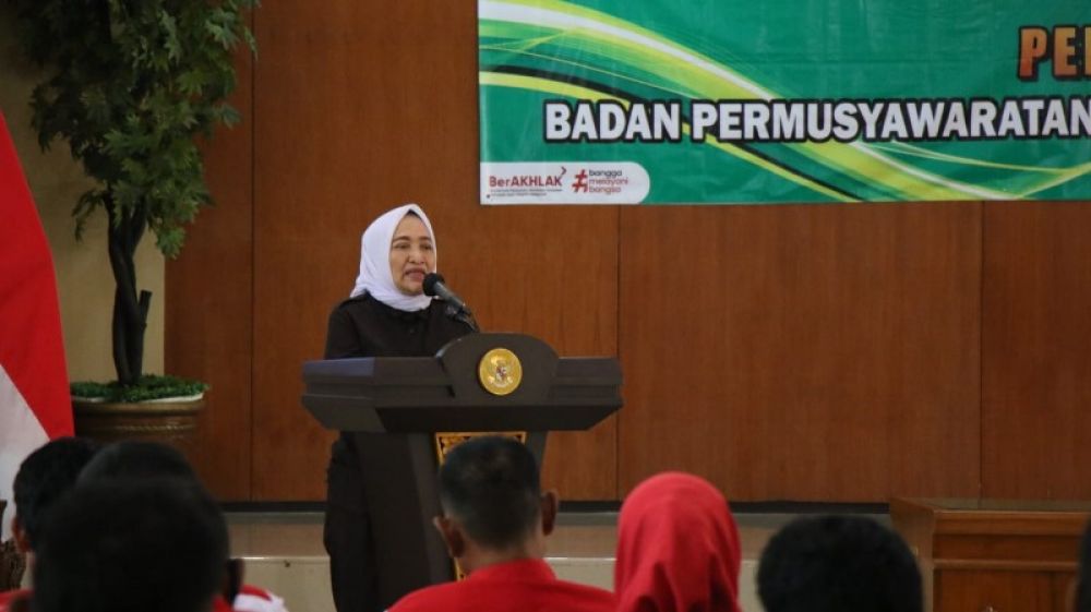 Bupati Bojonegoro Anna Mu'awanah menyampaikan sambutan dalam acara peningkatan kapasitas BPD (Ist) 