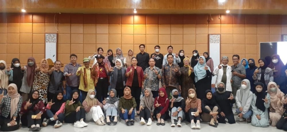 Acara diskusi Warumas di Kanigoro meriah. (Ist) 