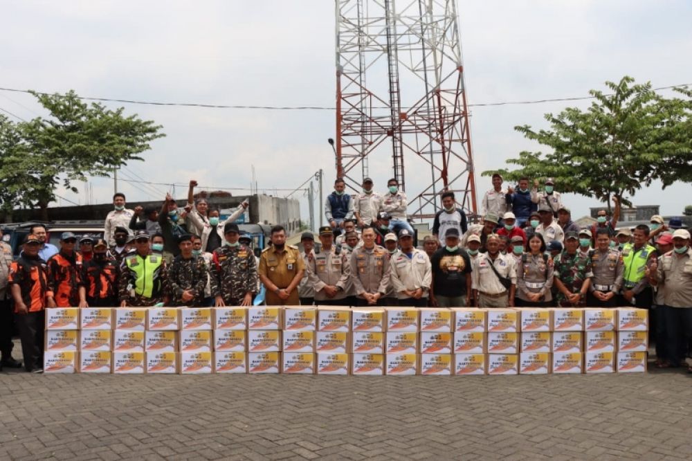 Kapolres Malang usai berikan edukadi keselamatan sopir jeep TNBTS pasca insiden kecelakaan jeep masuk jurang di wisata Bromo. Jist) 
