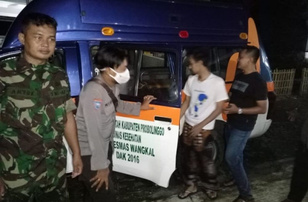 Proses evaluasi seorang pria yang mengaku Nabi ke RSJ Lawang. (Ist) 