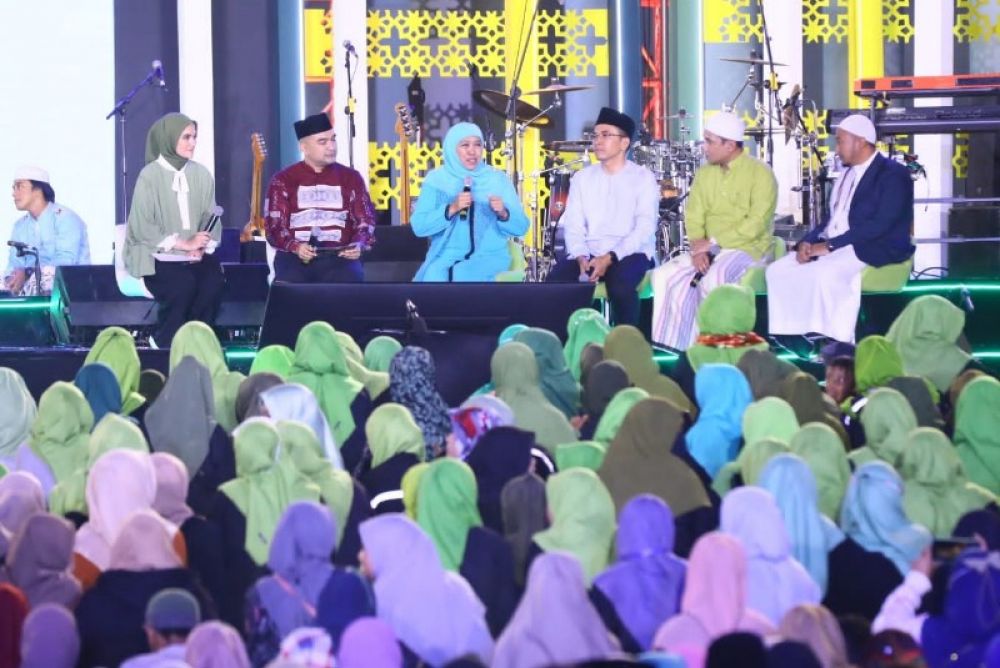 Gubernur Khofifah Ajak Masyarakat Tingkatkan Solidaritas dan Kesalehan Sosial di Bulan Ramadhan
