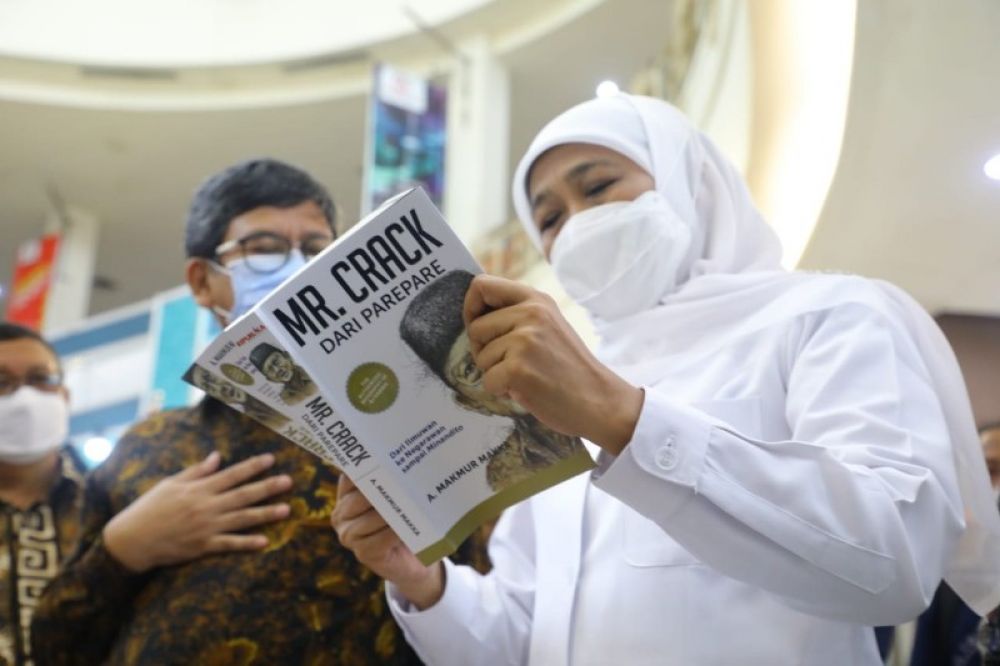 Hari Buku Nasional, Gubernur Khofifah Dorong Peningkatan Minat Baca Masyarakat, Tangkal Berita Hoax