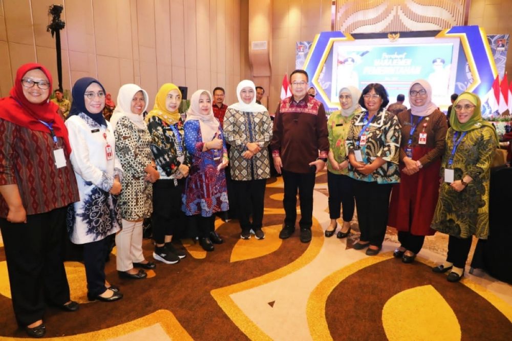 Di era Double disrupsi, Gubernur Khofifah ajak seluruh jajaran pemprov Jatim adaptif, produktif, miliki loyo atas dan integritas dalam memberikan pelayanan masyarakat. (Ist) 