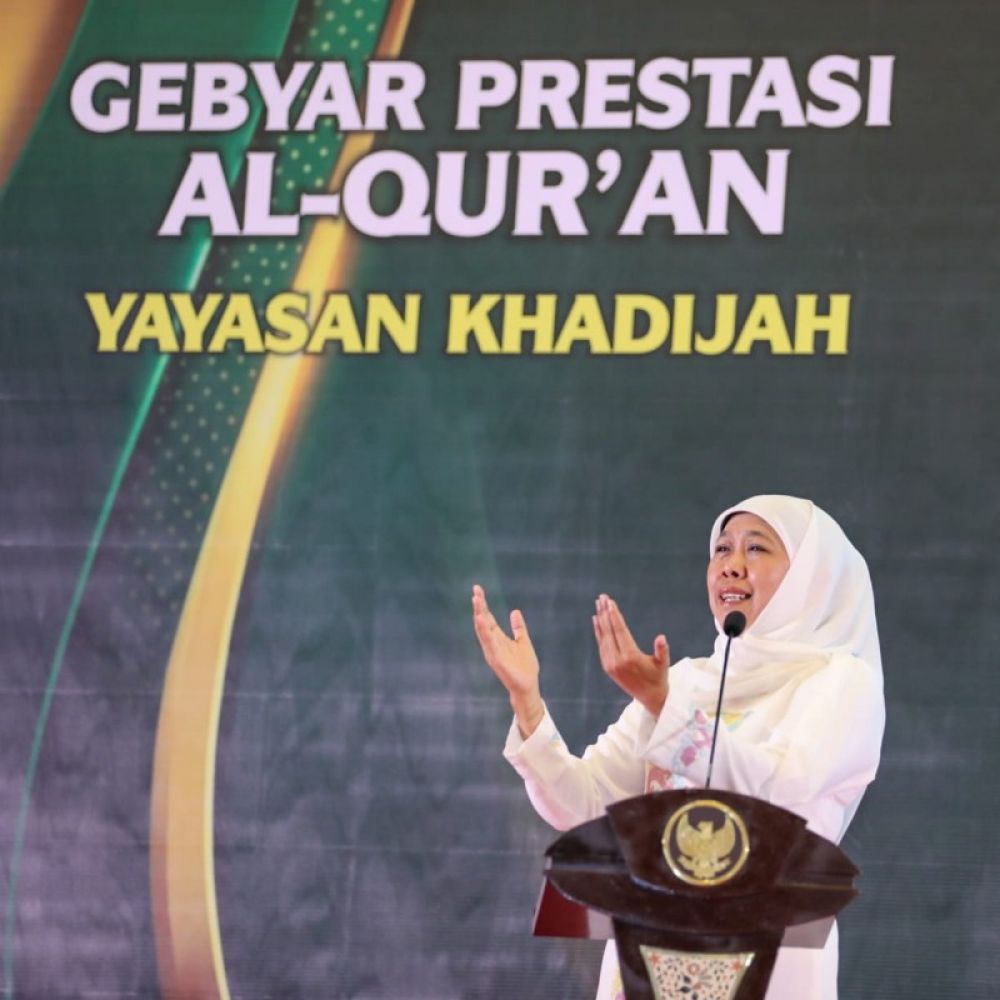 Gubernur Khofifah saat menghadiri gebyar prestasi Alquran Yayasan Khofifah di Masjid Islamic Center Surabaya. (Ist) 
