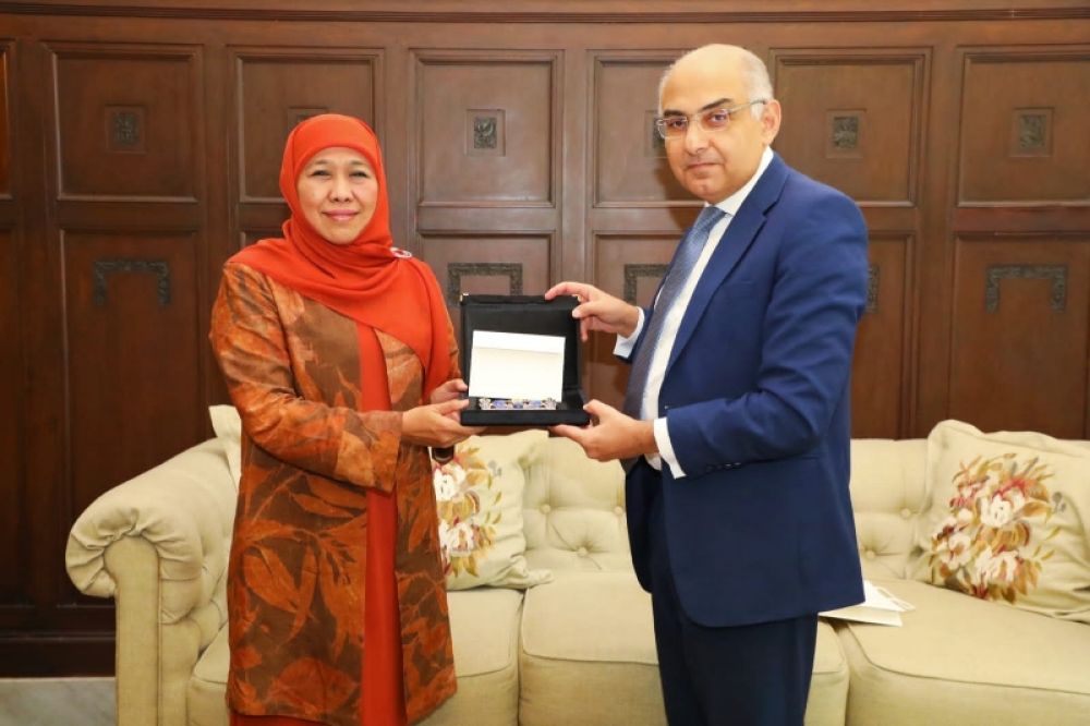 Gubernur Khofifah bersama Dubes Mesir untuk Indonesia HE Mr Ashraf Sulthan di rumah dinasnya, Bilangan Menteng Jakarta. (Ist) 