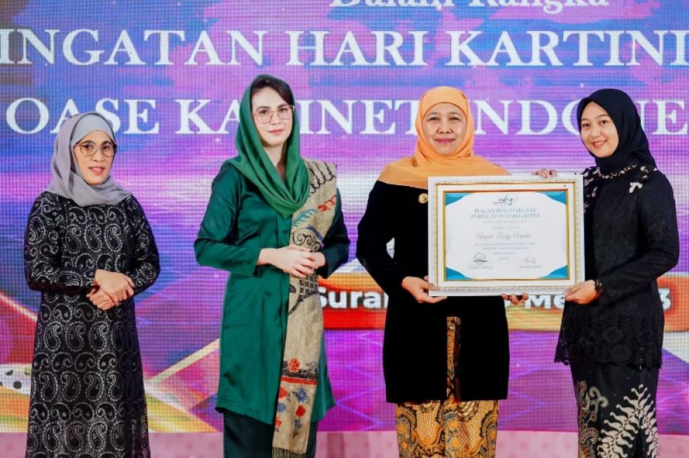 Gubernur Khofifah: Perempuan Harus Miliki Kemampuan Complex Problem Solving