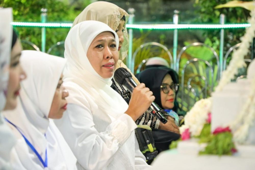 Gubernur Khofifah sampaikan sambutan saat hadiri haul agung Sunan Ampel Surabaya. (Ist) 