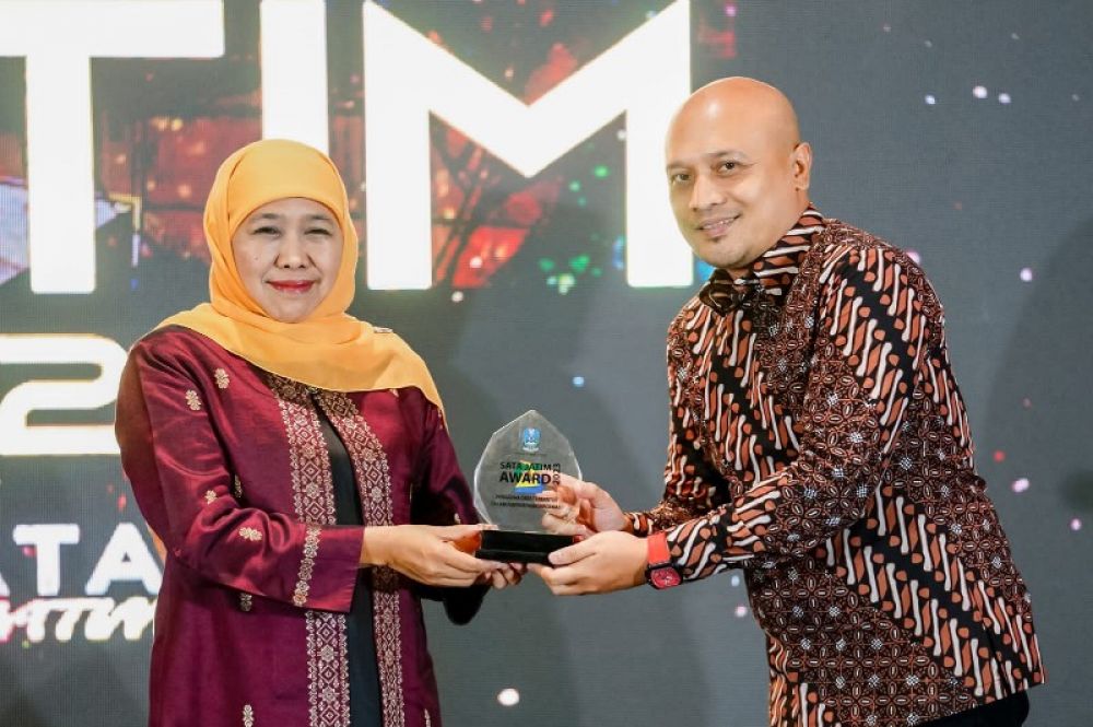 Gubernur Khofifah saat menghadiri Sata Award 2023. (Ist) 