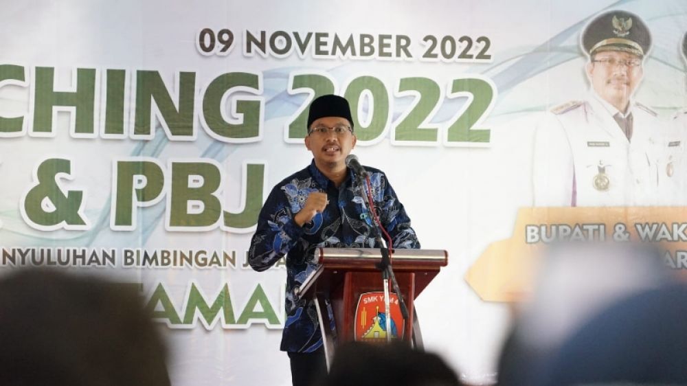 Buka Bursa Kerja, Bupati Gus Muhdlor Tekankan Networking dan Daya Banting