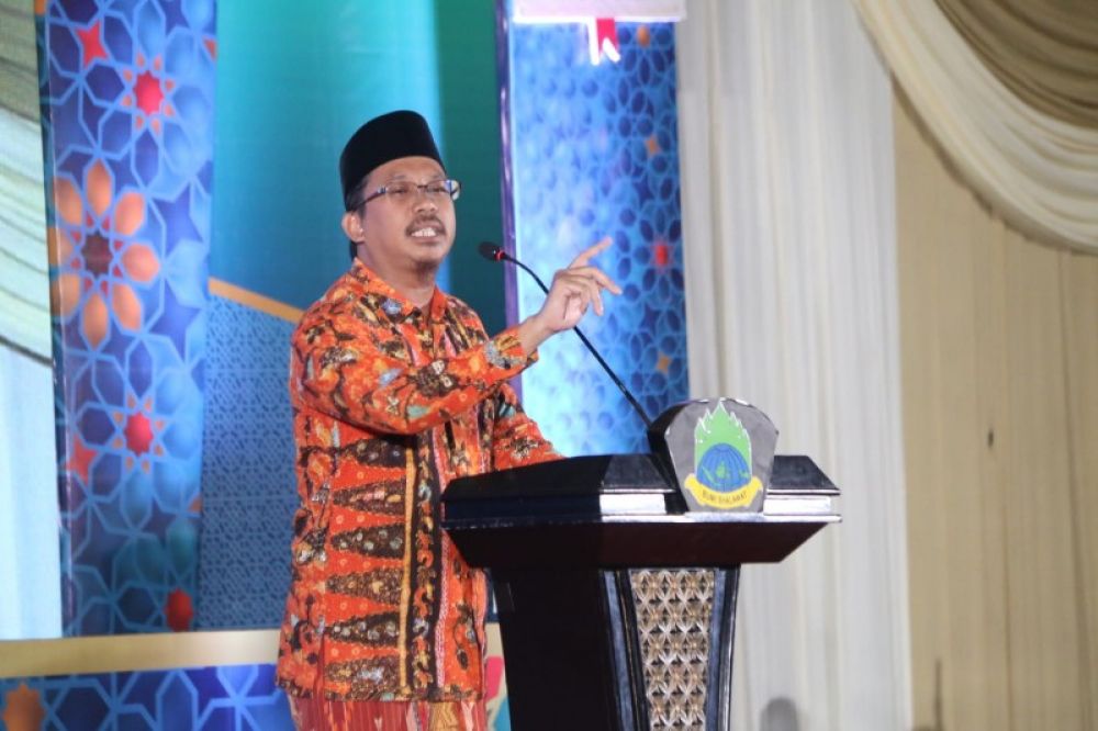 Ini Pesan Gus Muhdlor Wisuda SMA Angkatan VII Santri Ponpes Progresif Bumi Sholawat