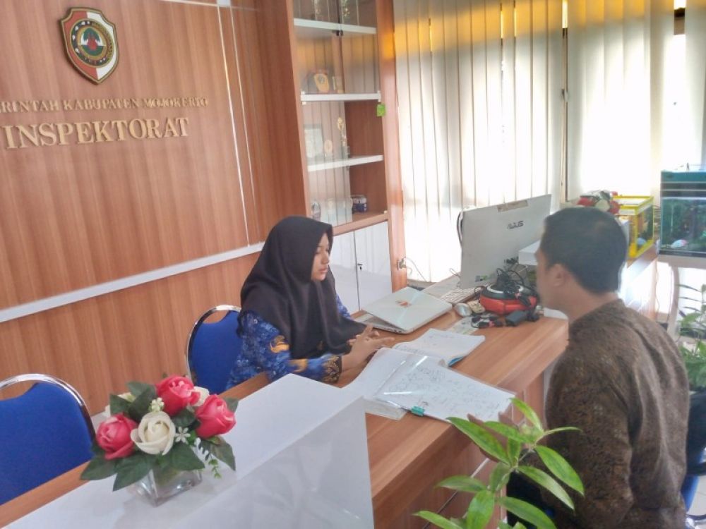 Ketua Umum DPP LKH Barracuda Hadi Purwanto menghadiri undangan Inspektorat Kabupaten untuk memberikan keterangan terkait peresetan password akun Kepala Sekolah. (ram)